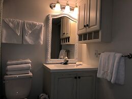 Clearwater 2b 1 Bedroom Condo by Redawning