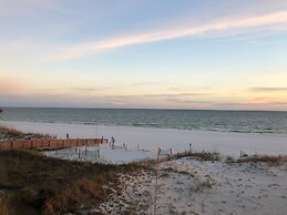 Clearwater 2b 1 Bedroom Condo by Redawning