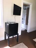 Riverboat Bed & Breakfast