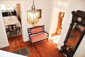 Riverboat Bed & Breakfast