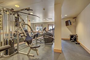 8619 Expedition Station 2 Bedroom Condo by RedAwning