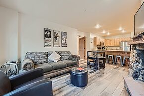 8619 Expedition Station 2 Bedroom Condo by RedAwning