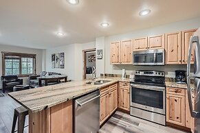 8619 Expedition Station 2 Bedroom Condo by RedAwning