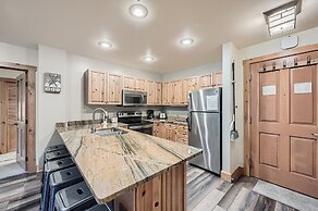 8619 Expedition Station 2 Bedroom Condo by RedAwning