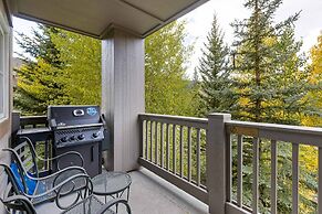 8577 Expedition Station 3 Bedroom Condo by RedAwning