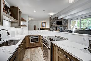 2 BR Next to Eagle River in the Heart of Vail by RedAwning - Save 20% 