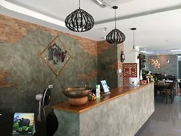 Narai Iyara Palace Lopburi