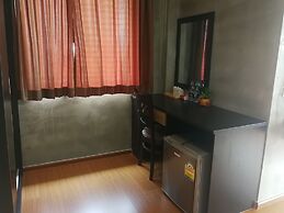 Narai Iyara Palace Lopburi