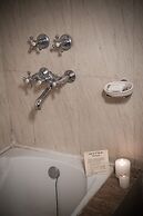 Bhikampur Lodge By Howard