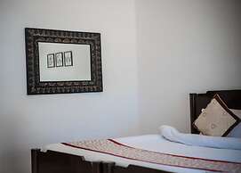 Bhikampur Lodge By Howard