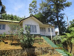 Lake Crown Holiday Home