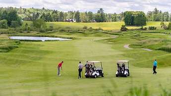 Red Maple inn and suites