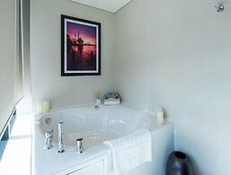 Centro Westside by Rotana