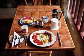 Villa Rock Stop Falls