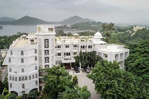 Hotel Hilltop Palace