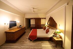 Hotel Hilltop Palace