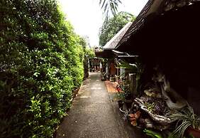 Baanthep Antique Homestay