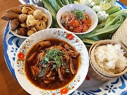 Baanthep Antique Homestay