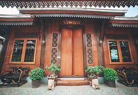 Baanthep Antique Homestay