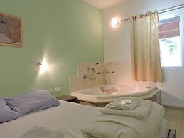 Jordan Valley Birding Lodge