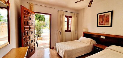 Granada Apartments Ibiza