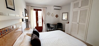 Granada Apartments Ibiza