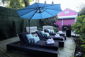 Best Location 7BR Next to FR Quarter! By YouRent