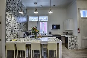 Best Location 7BR Next to FR Quarter! By YouRent