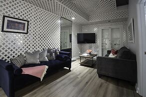 Amazing 4BR Celebrity Villa! Sleeps 8 by YouRent!