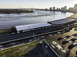 5 BR for 10! Prime Spot Near FR QT by YouRent!