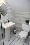 5 BR for 10! Prime Spot Near FR QT by YouRent!