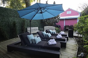 Elegant NOLA Chateau: Prime Spot - By YouRent