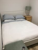 BEST DEAL! 2BR Modern Beachfront Ocean Drive WiFi