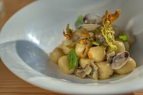 Domo20 Hotel & Sky Bar