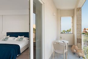 Domo20 Hotel & Sky Bar