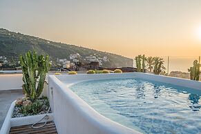 Domo20 Hotel & Sky Bar