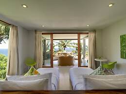 Malimbu Cliff Villa