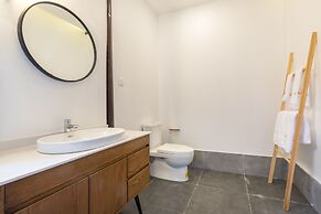 Yi Garden Cultural Hotel Disney Branch