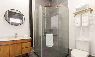 Yi Garden Cultural Hotel Disney Branch