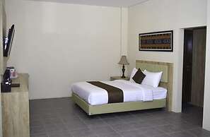 La Cecile Hotel and Cafe Komodo