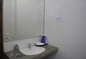 La Cecile Hotel and Cafe Komodo