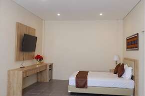 La Cecile Hotel and Cafe Komodo