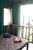 New Phiman Riverview Guesthouse - Hostel