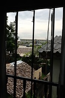 New Phiman Riverview Guesthouse - Hostel