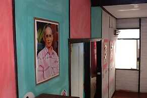 New Phiman Riverview Guesthouse - Hostel