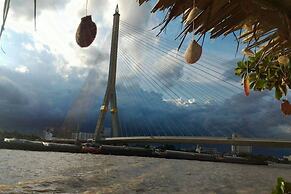 New Phiman Riverview Guesthouse - Hostel