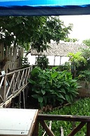 New Phiman Riverview Guesthouse - Hostel