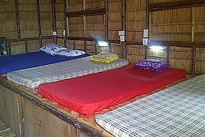 New Phiman Riverview Guesthouse - Hostel