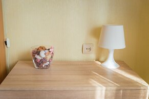 Inndays Apartment on Buninskaya Alleya