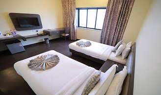 Vijaya Tej Clarks Inn